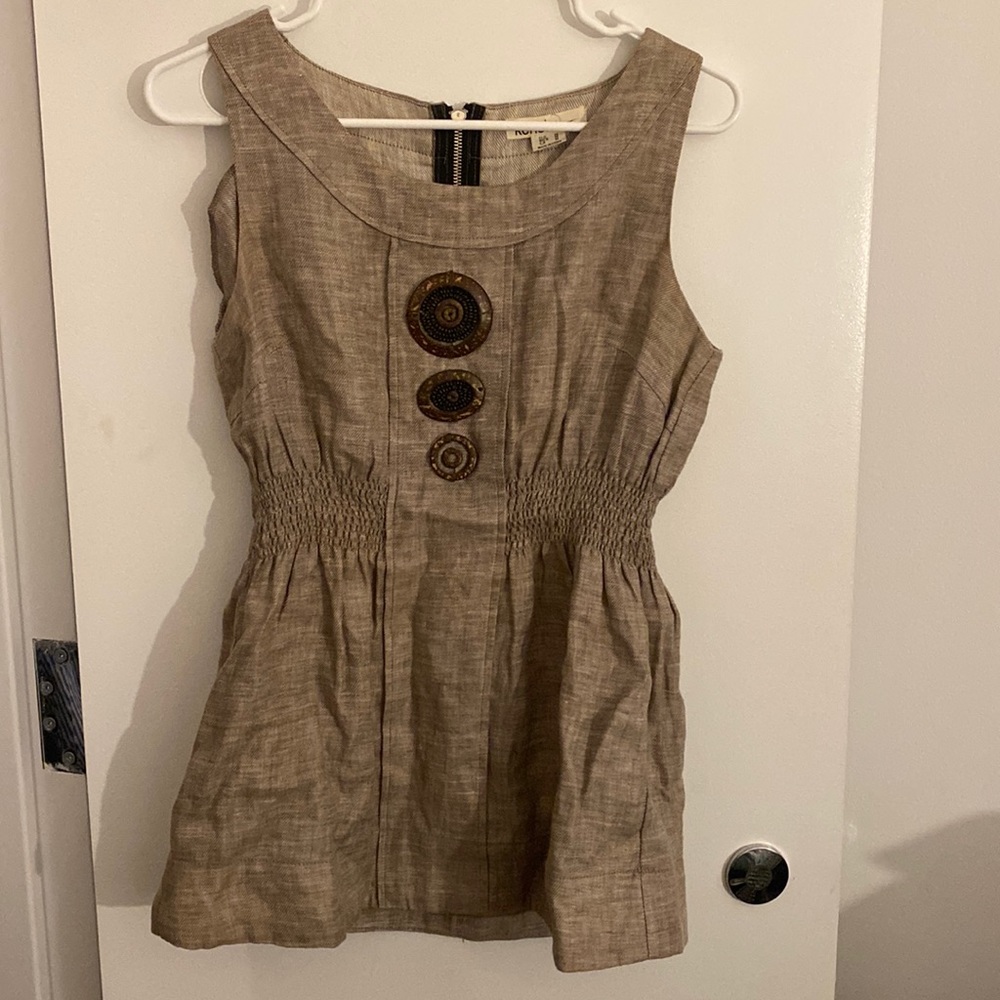 Kensie top with scrunched waist and wood detailing